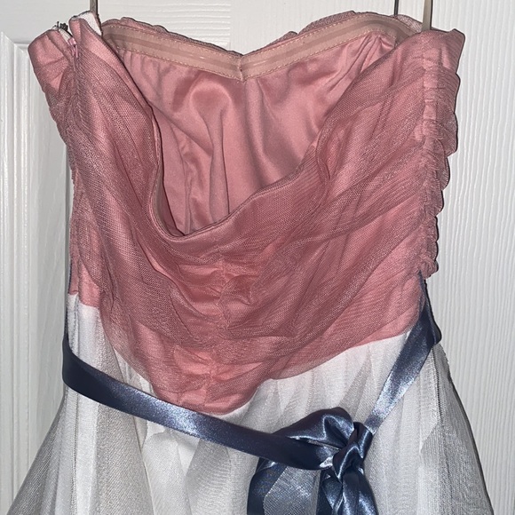 Pink and White High Low Dress Size 5 (Juniors) - Picture 3 of 4